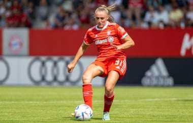 Georgia Stanway playing for Bayern Munich Women