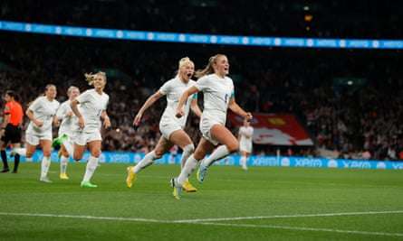 Georgia Stanway scores in England’s victory over USA