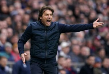 Antonio Conte gets emotional on the touchline