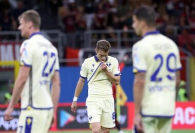 Verona’s players during their defeat in Milan.