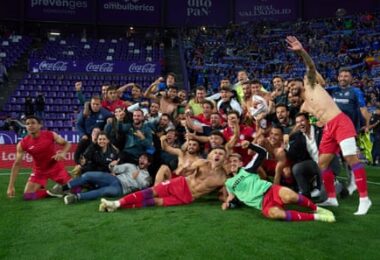 Getafe players after their final-day survival.